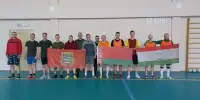 Дружеский матч по мини-футболу между педагогами и учащимися школы и военнослужащими