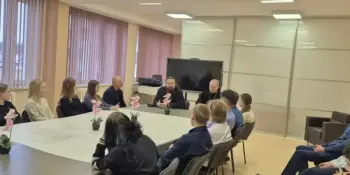Встреча епископа Борисовского и Марьиногорского Амвросия с учащимися 25 школы