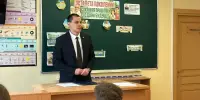 Cтарший помощник прокурора Борисовского района поздравил учащихся с началом нового учебного года