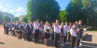 Церемония возложения цветов выпускниками- 2026 к памятнику "Жертвам фашизма"