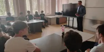C профилактической и профориентационной беседой выступил начальник ИВС МОБ Борисовского РУВД